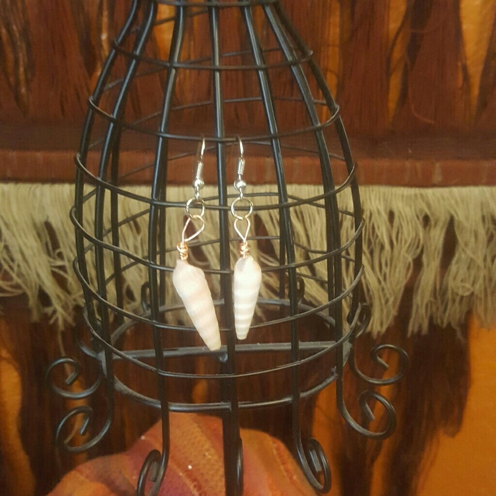 Natural shell earrings